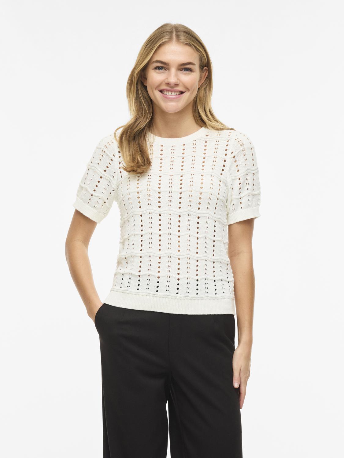 model_shot-front